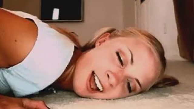 Raunchy blonde has her bald muff nailed cumshot pics free porn images