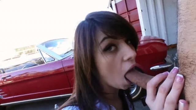 Aspen Ora GF Bends Over Car And Does Anal