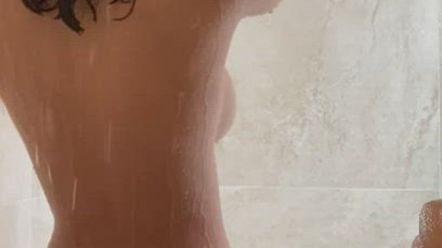Let us shower together [F]