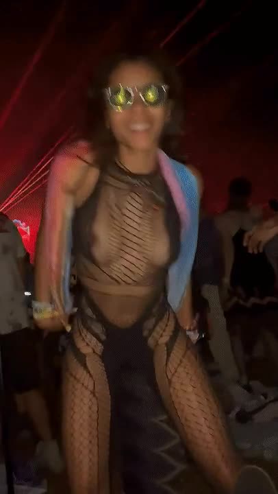 Vibing on Rezz