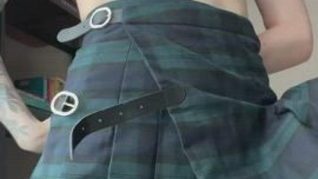 I don't wear panties for comfortable fucking