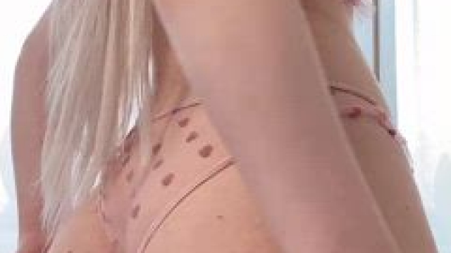 This phat ass is made to please a guy