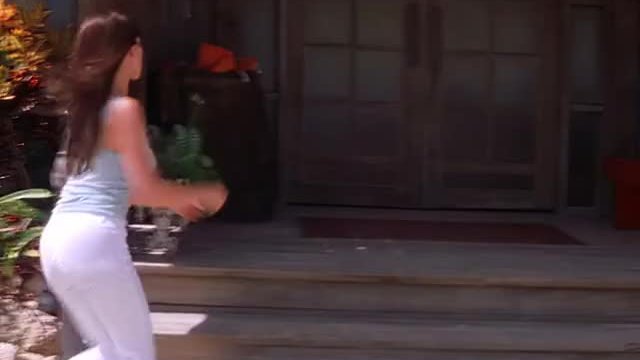 Jennifer Love Hewitt curvy fit in Heartbreakers