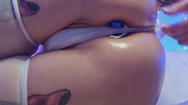 It's sooo hungry tonight, and this is just an appetizer. Hope you like it.