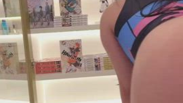 Do you like thick tanned girls?