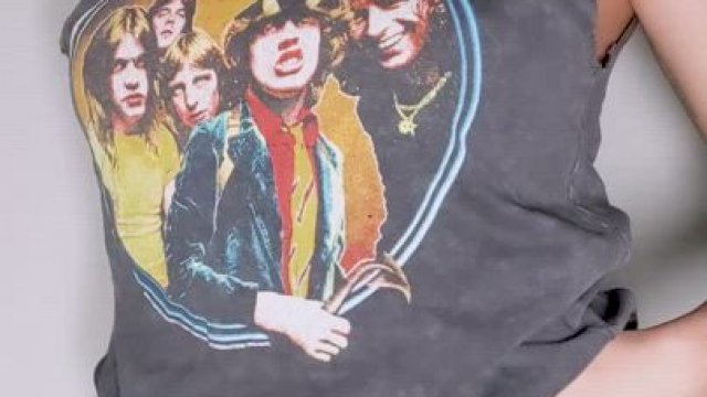 Do you love Arab boobs?