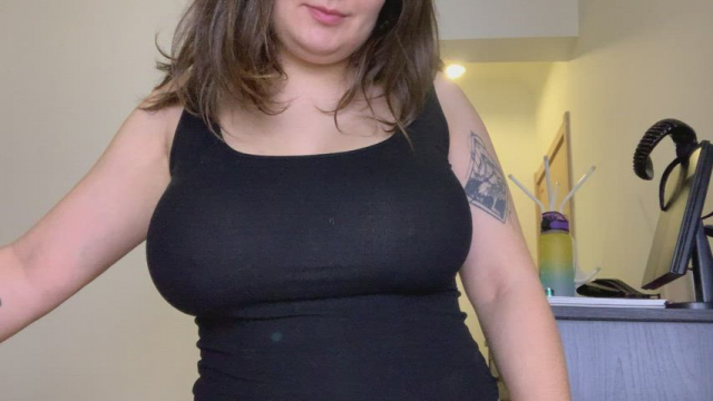 [Gif] I prepared a surprise for you, wanna see? :P