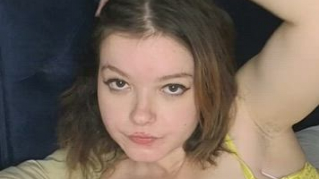 Your favourite French girl and her natural boobs