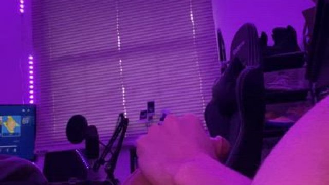 Someone needs to be between my (M18) legs right now.