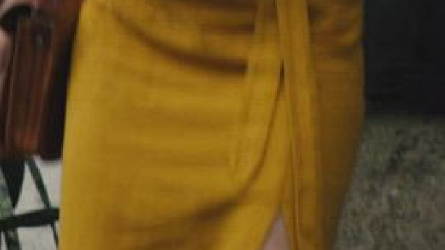 Aubrey Plaza show some sideplot in Emily the Criminal