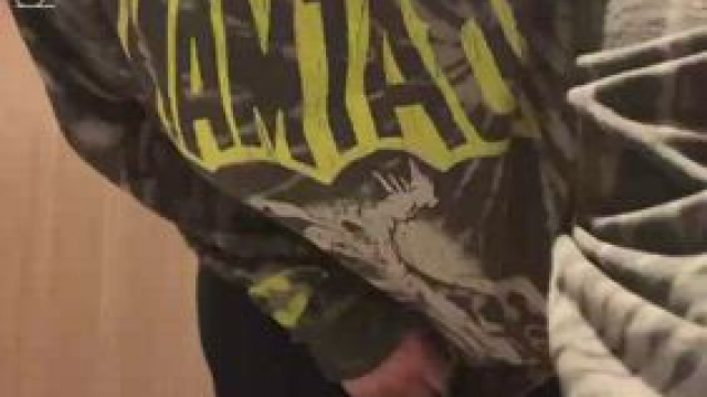 After a few drinks I can’t help show off in the bathroom stall [gif]