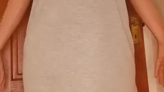 XL tee and the booty still bootyin