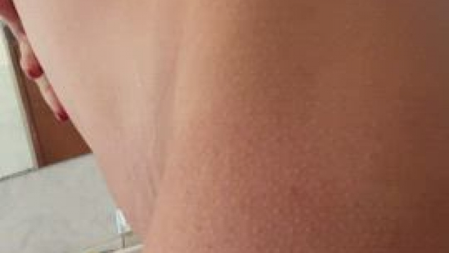 Home all today.. Would you come over.. 26yo, single mom