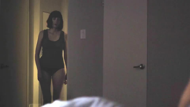 Kate Lyn Sheil & Riley Keough lesbian scene in The Gf Experience