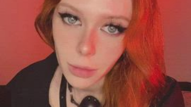 Trying to be beautiful but I can’t, it always comes out naughty [F]