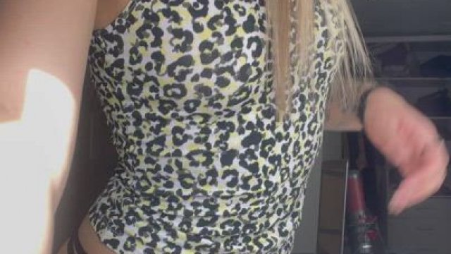 I wanna be someone's personal fuckdoll, any takers?) [OC] [F]