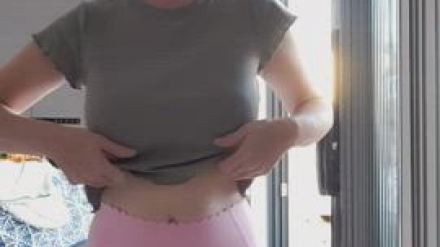 Get yer tits out for the lads