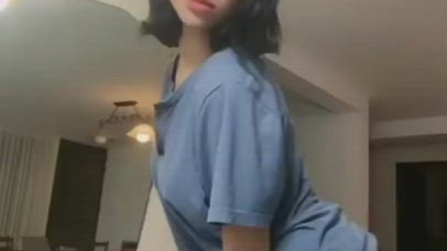 Whats her ID? She cutie asf