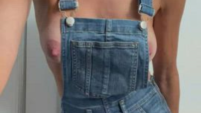 You’ll never look at moms in overalls the same