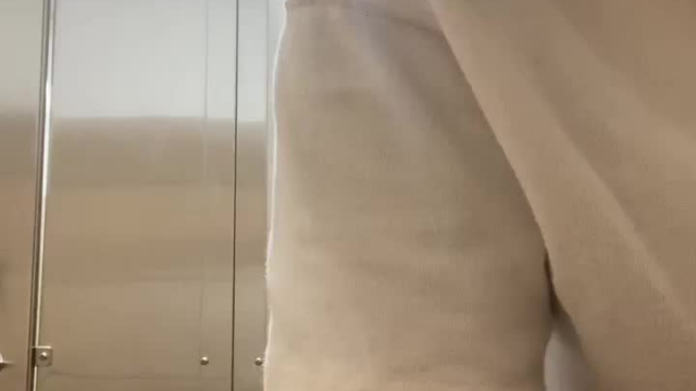 I can be your tiny gf that does the dishes and all your laundry