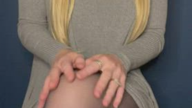 Mommy needs her pussy licked and her nipples pinched!