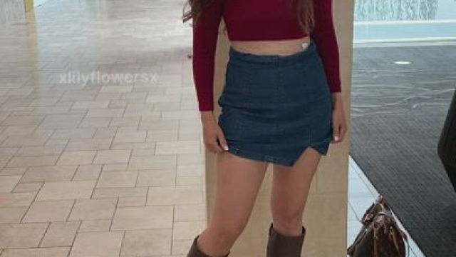 Taking off my panties in the middle of the mall