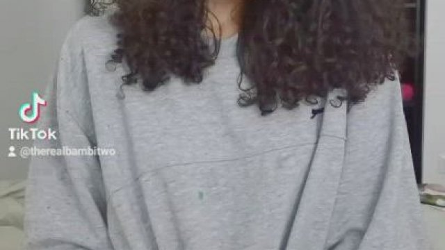 UPVOTE for a sex tape in your DM!