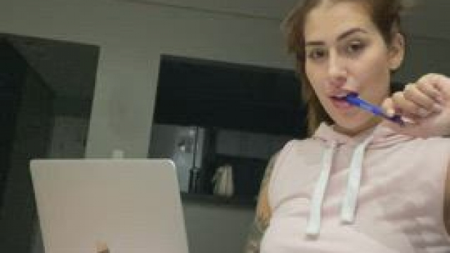 Really hard to keep focus on studying with you sending me dick pics