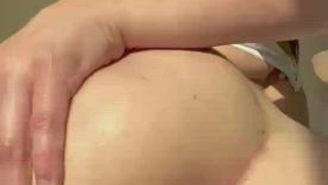 I heard you guys like to eat ass. My kind of crowd