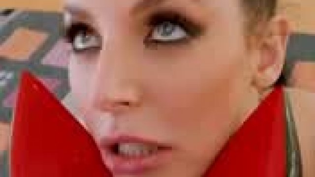 Cum Slut & Her High Heels!