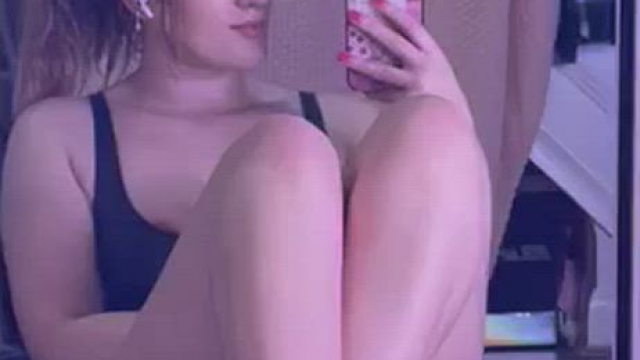 My vag gets so wet when I wear no panties. I get so aroused knowing I might fla