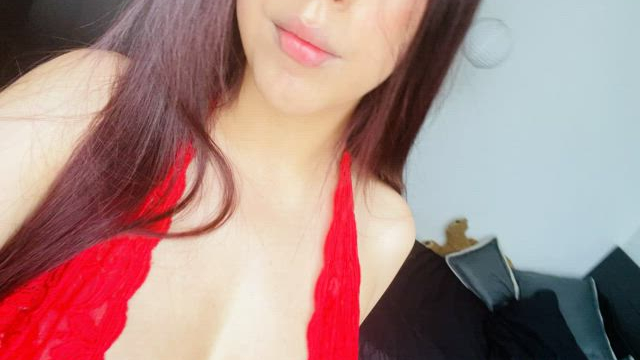 Can you imagine how smoothly your dick would slide up and down these..