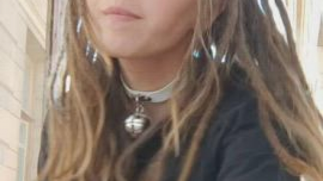 I'm so horny, I want you to take me right to this window