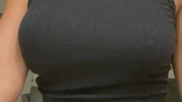 my tanlines are kind of faded, its time to lay out again!