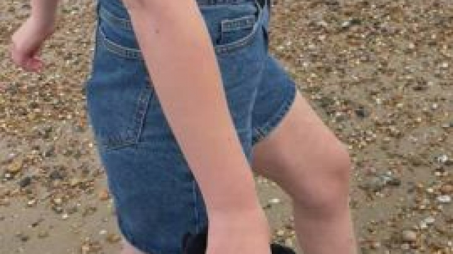 Caught on the beach [F]