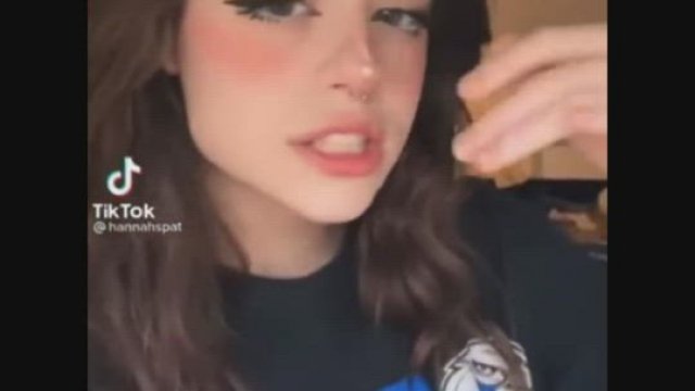 Hannah (AestheticallyHannah) NSFW TikTok Edit