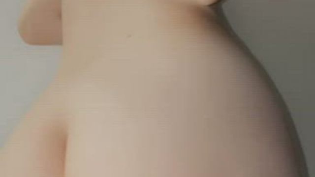 If you like my tiny ass, I’d let you smash