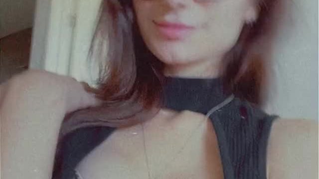 Just being a lil goof! Lazy day on my couch with no make up... care to join?