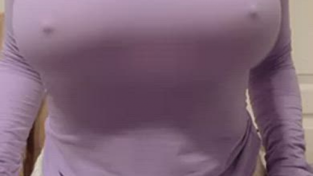 Do you like how my natural DDDs sit on my 5'1 frame?