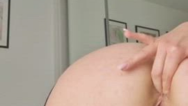 Finger in my asshole turn me on so much