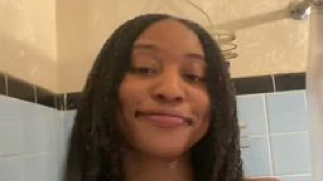 I know ur dirty like me , cum join me in the shower