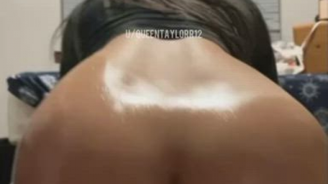 Turn that arrow orange if you want me to ride you