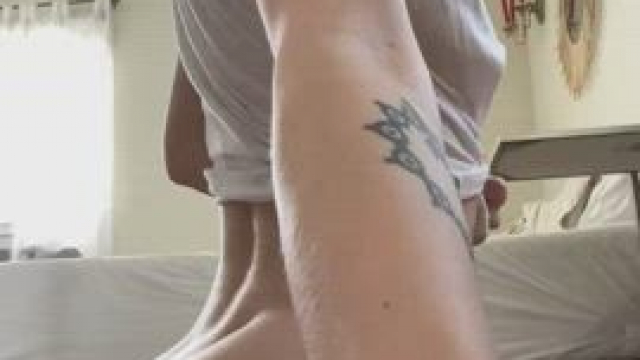 Do I move my cheeks well? [f]