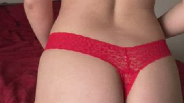 Does my ass apeel to you? ;)