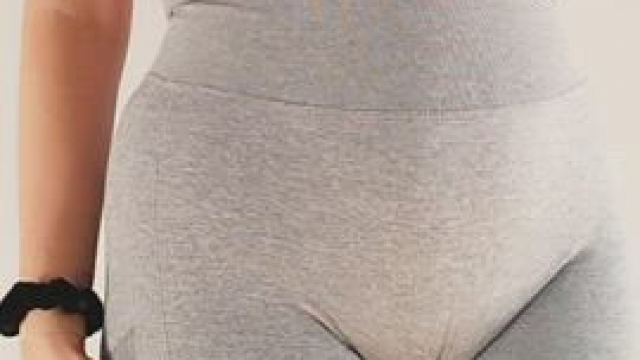 Imagine this in front of you in line at a coffee shop