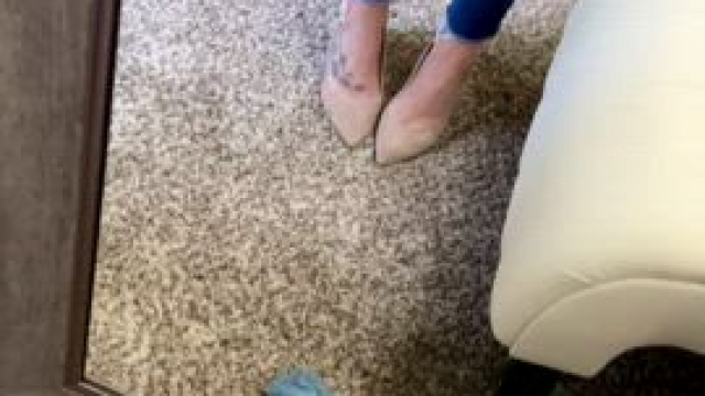 I’m the naughty MILF next door who could use some sugar & cream.