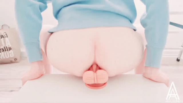 Big Sextoy Deep In My Ass