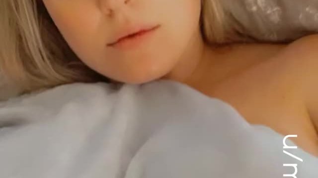 Soft titties, round belly, pink vag