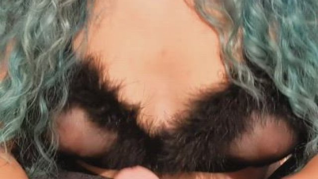 Kitties give the best licks