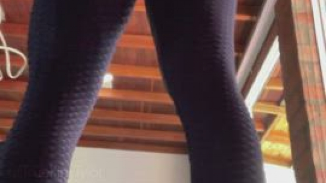 This workout is great!!!... I use it to practice sitting on faces, I'm I doing i